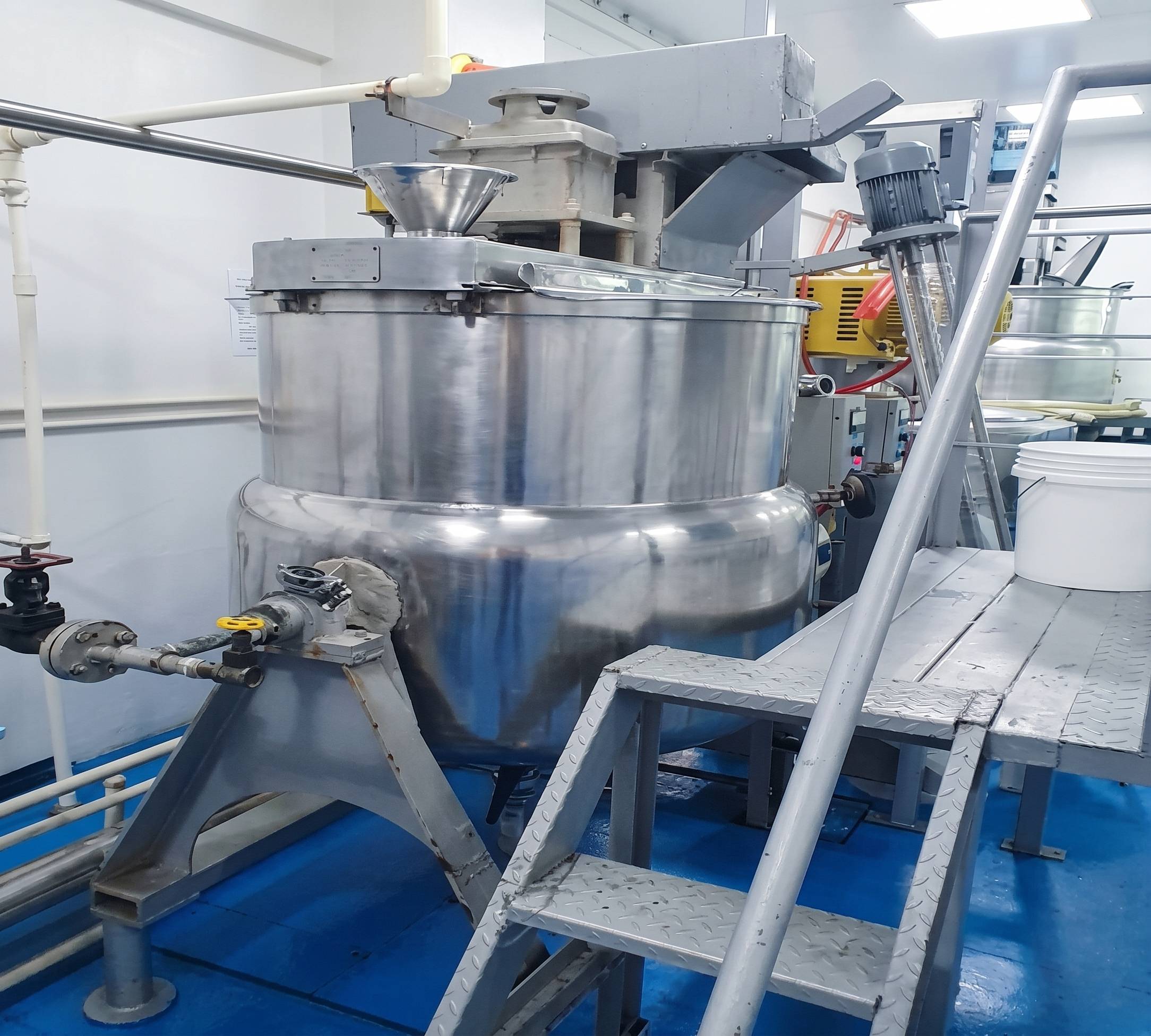 250 Kg Steam Jacketed Mixing Machine