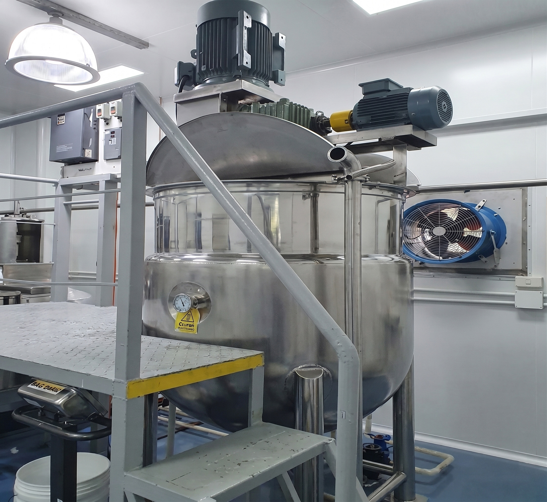 600 Kg Steam Jacketed Mixing Machine